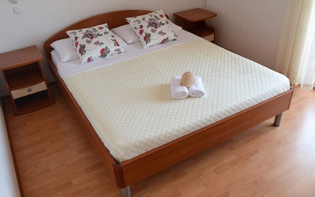 Sea View Apartment With a Shared Pool