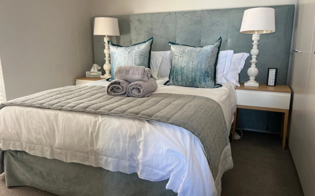 Blouberg Luxury Beachfront Apartment