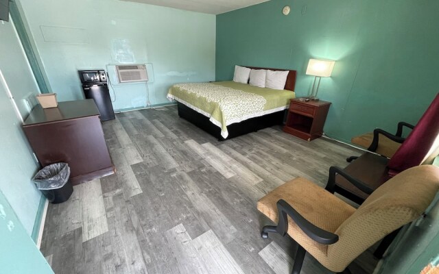Lamplighter Inn