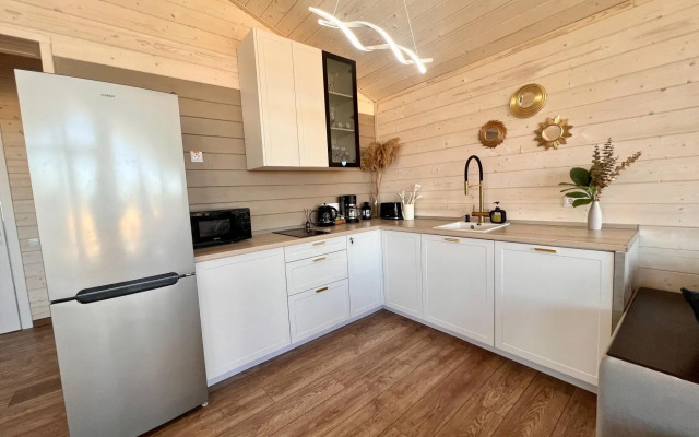 На Заре 1021А