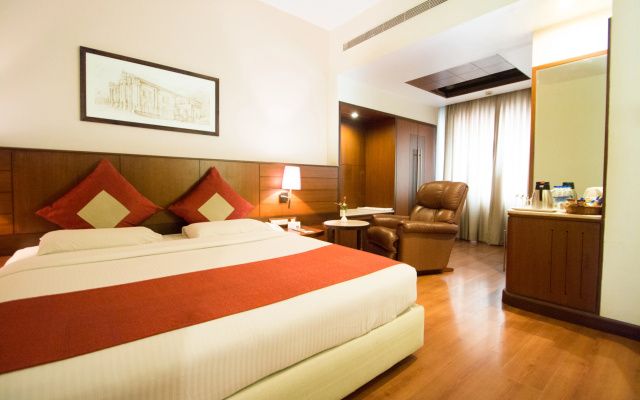 La Sara Grand – Guest Rooms – Bangalore
