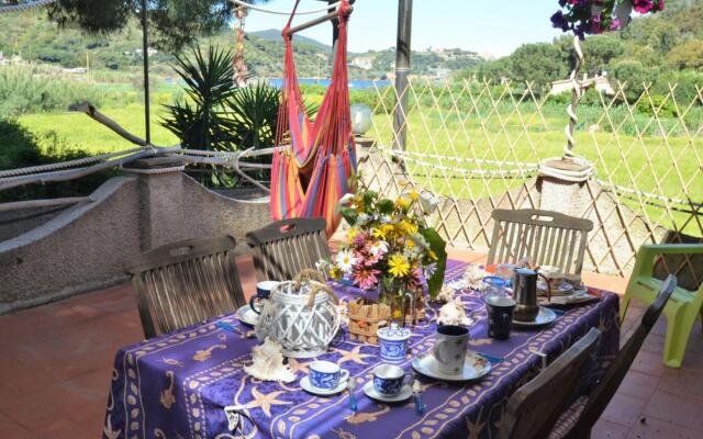 Nice apartment with large Terrace..-La Rotta