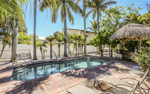 5570 Palmetto Street