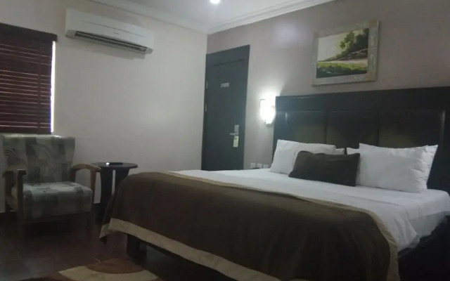 Neocourts Hotel