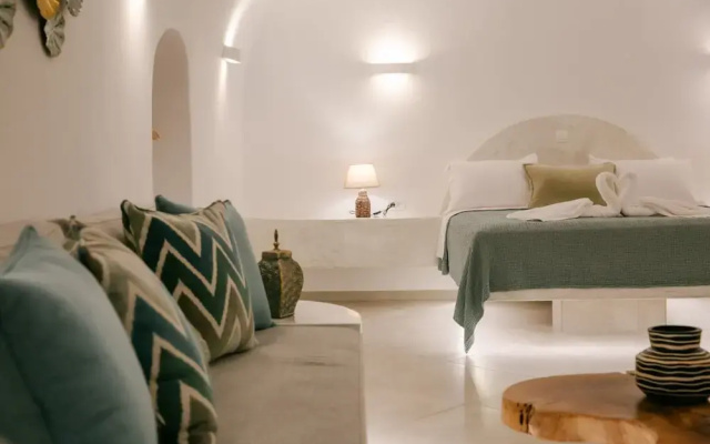 Sun Angelos Oia - Luxury Cave Suites