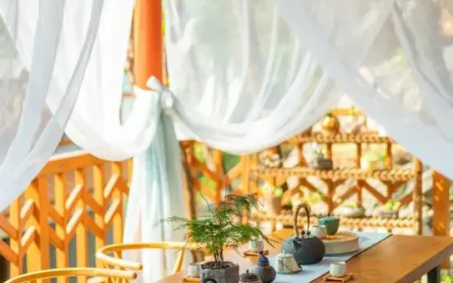 Wanfeng Linjingtang Holiday Hostel