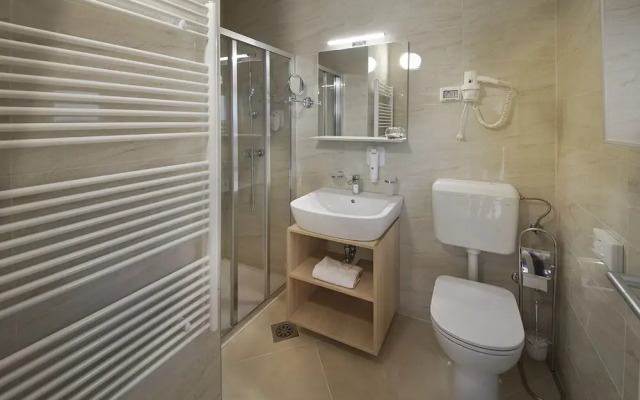 Villa Cedra - Hotel & Resort Adria Ankaran