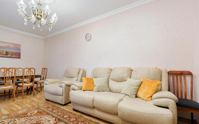 Apartments on Kirova street 33