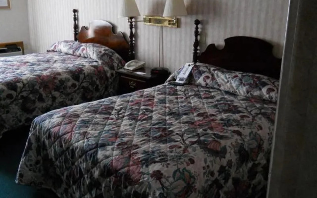 Pullman Plaza Hotel