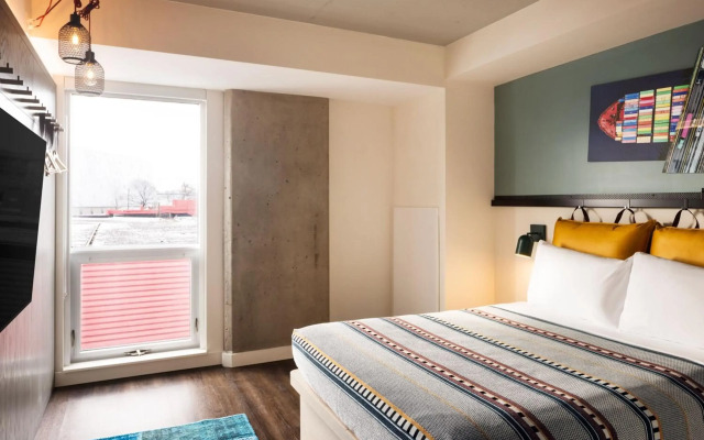 Moxy Halifax Downtown