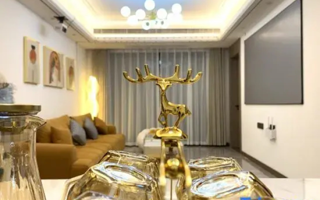 Qianzhan Homestay (Kunming Dian Chi Exhibition Center)