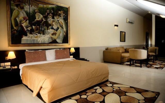 Elion House Hotel