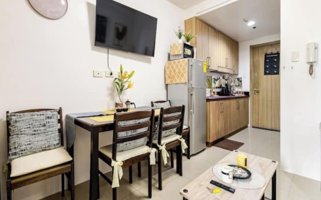 The Golden Shore Suites