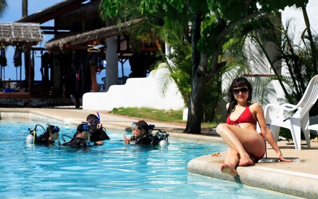 Aura Dive Resort