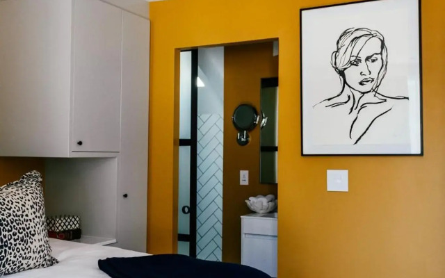 Pineapple House Boutique Hotel