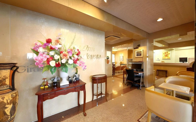 Palace Inn Toyota