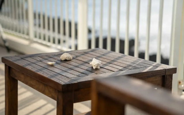 NEW Oceanfront Condo in George Town