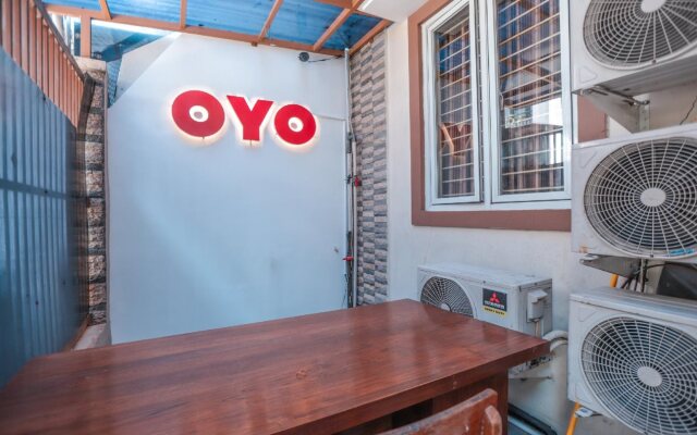 OYO 150 Harmoni Residence