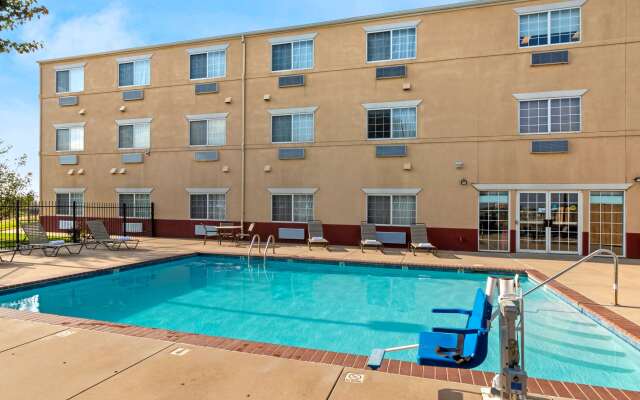 Best Western Governors Inn & Suites
