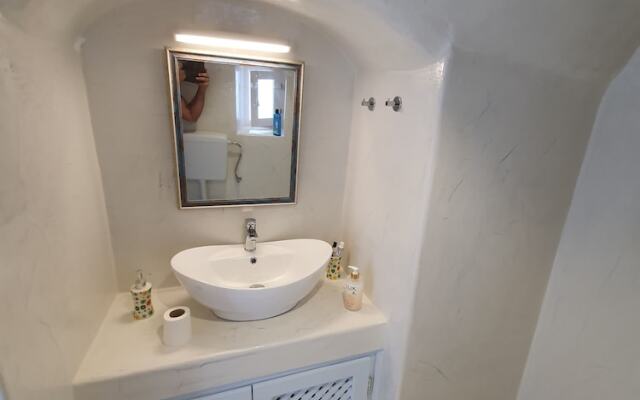 Nefeli Traditional Cave Houses