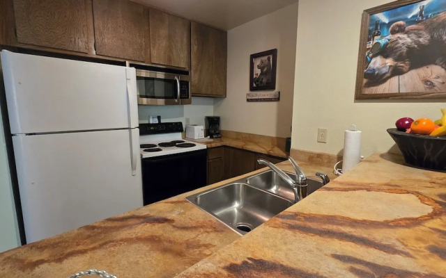 Eagle Summit Collection