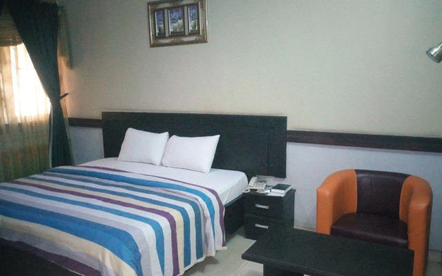 Brighton Hotel and Suites