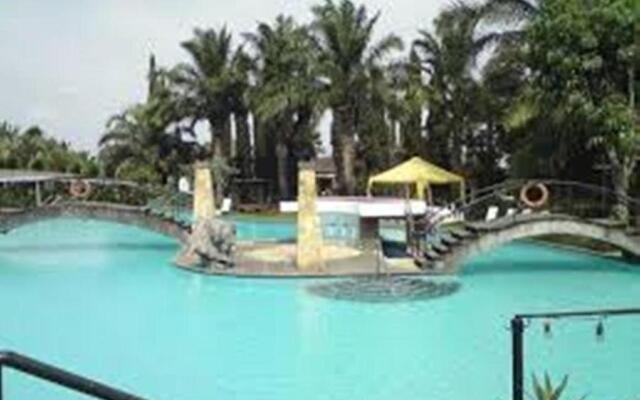 Klub Bunga Butik Resort