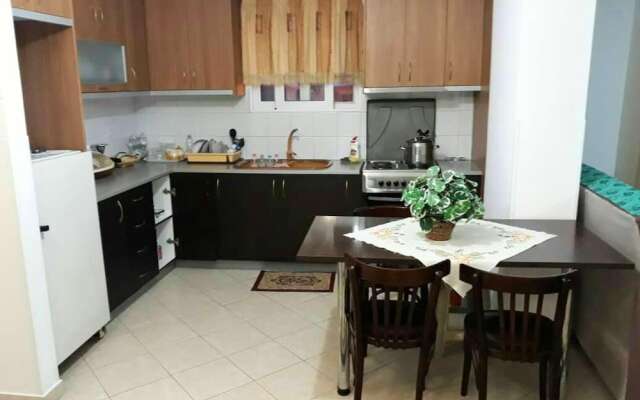 Apartment with 2 Bedrooms in Sarandë, with Balcony And Wifi - 100 M From the Beach