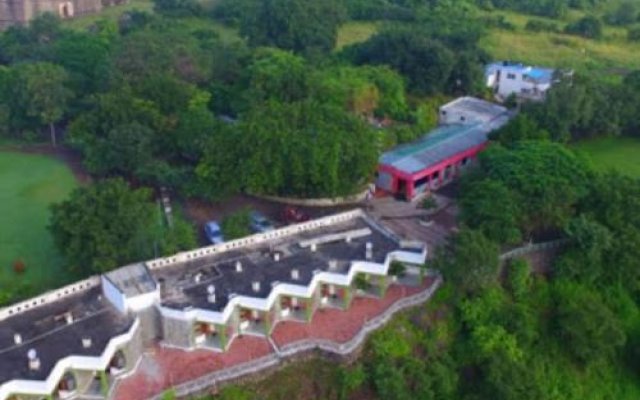 Vamoose Rupmati Mandu Hotel