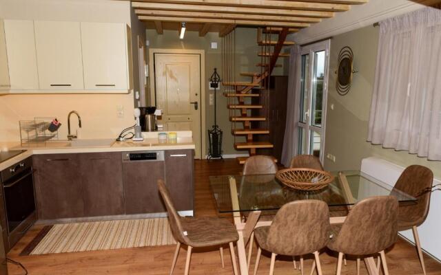 Nikole's Villa By The Sea 2