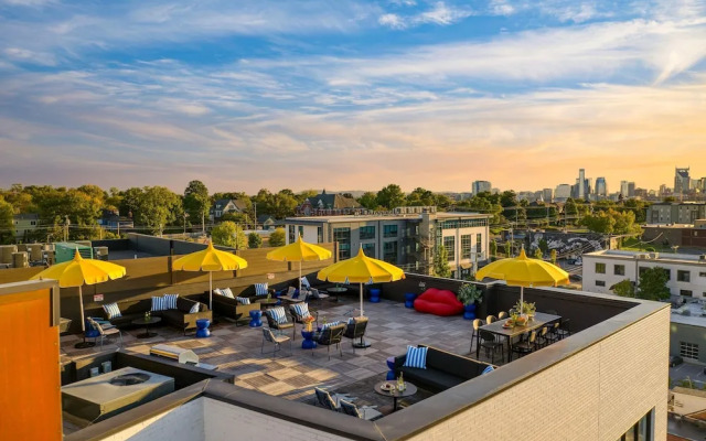 The Carter 301 by Avantstay 4BR Balcony