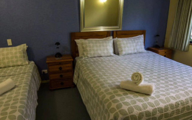 Boatshed Motel Apartments