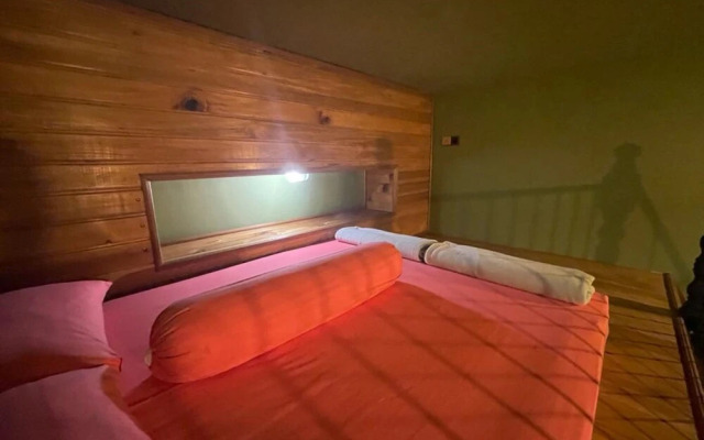 OYO 90368 Jono's Place Guesthouse