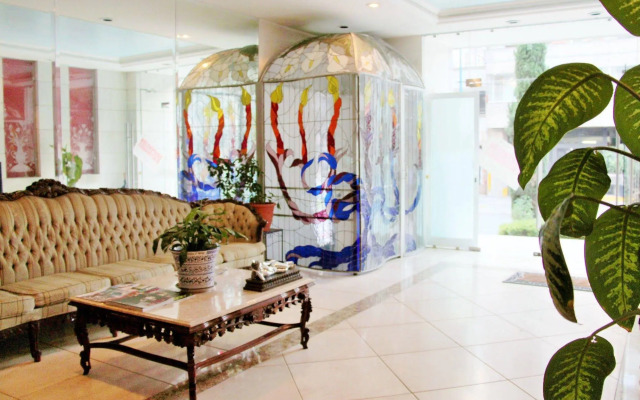 Residence L'heritage Hipólito Taine by Bluebay