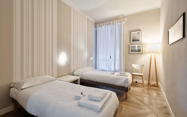 Porta Nuova Railway Station Flat