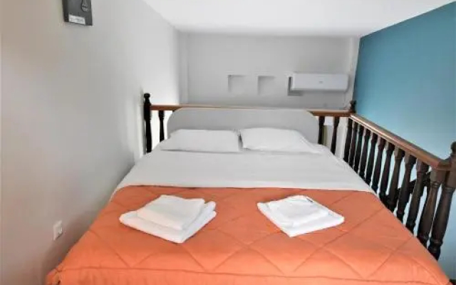 Meraki Apartments and Studios