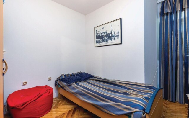 Nice Home in Praputnjak With 3 Bedrooms and Wifi
