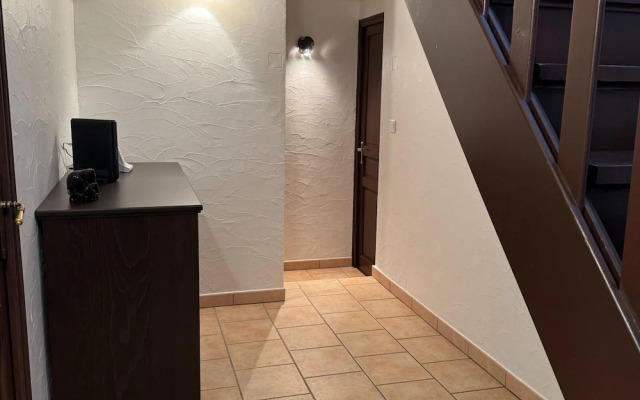 Beautiful Villa Near Village des Vans