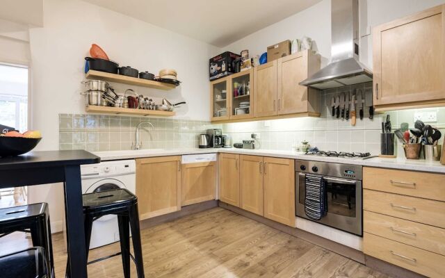 Charming Golborne Escape