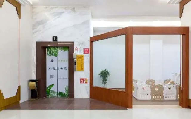 Manzhou Hotel (Yongding Tulou Huading Branch)