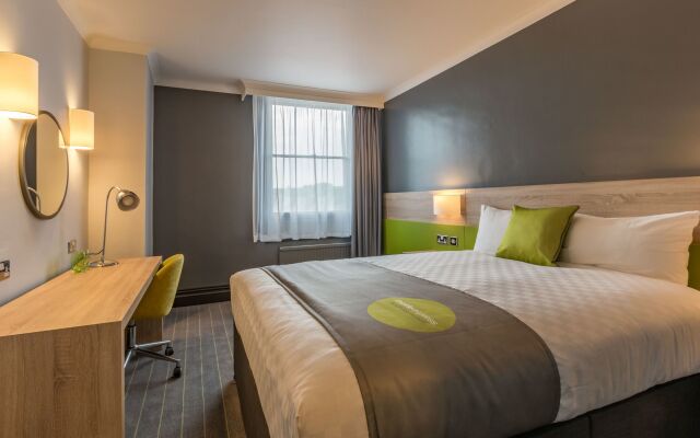 Thistle Express London Luton