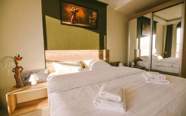 Sky Deluxe 2 Fitness & Spa