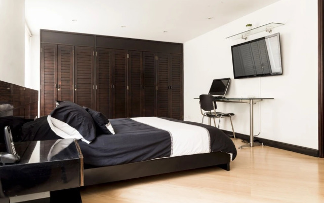 Modern Designer Flat By NOMAD GURU