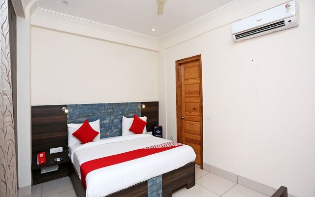 OYO 14444 JMK House