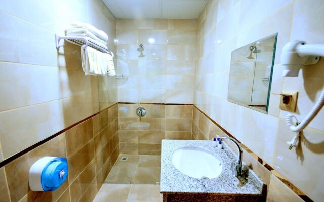 Dimet Park Hotel