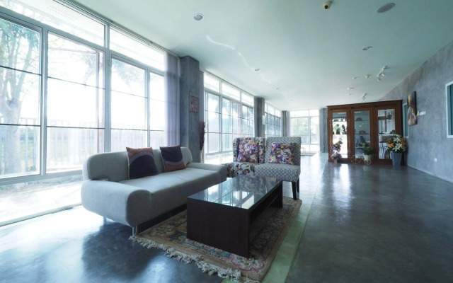 Prannary Pool Villa