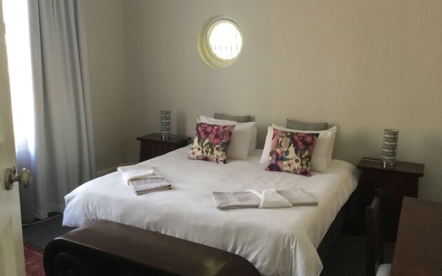 Harcourt Lodge