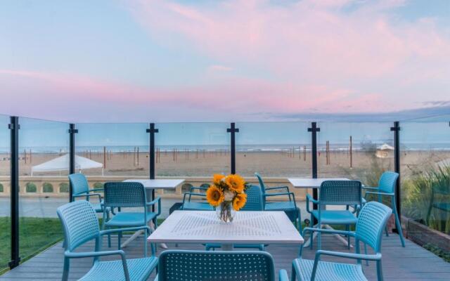 Seashore Inn on the Beach