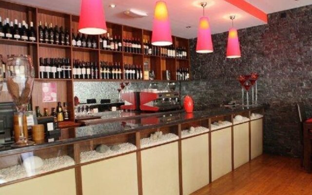 Petrus Hotel