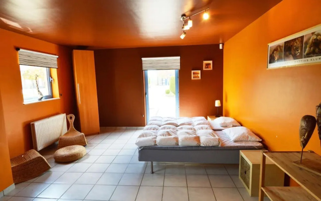 Delightful Villa in Sourbrodt With Pool
